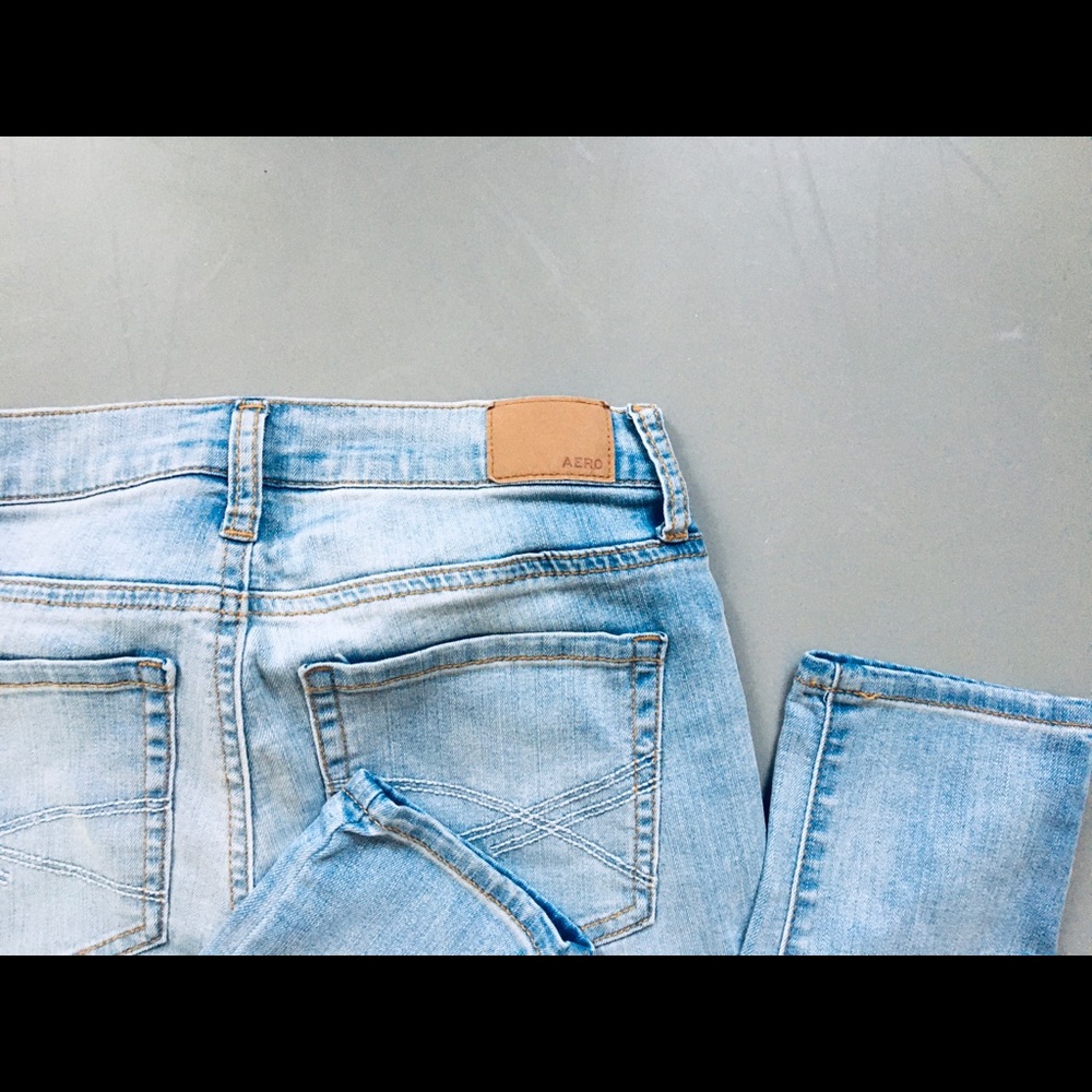 Aero High Rise Jeans - Picture 4 of 4